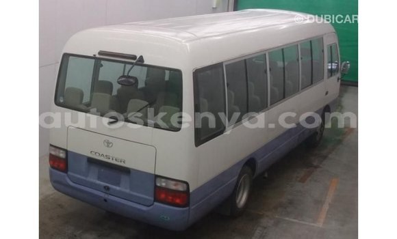 Imported Toyota Coaster White Makiinaa iti Import - Dubai keessatti Central Kenya keessatti Imported Toyota Coaster White Makiinaa iti Import - Dubai keessatti Central Kenya keessatti