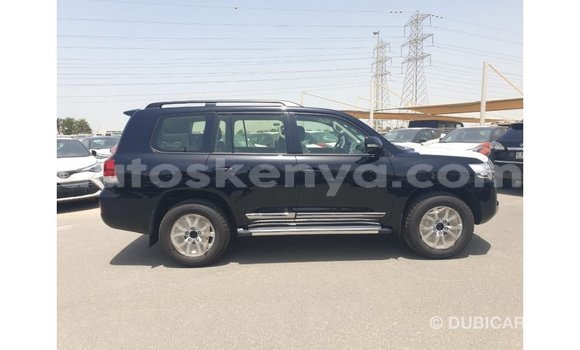 Nunua Imported Toyota Land Cruiser Nyeusi Gari ndani ya Import - Dubai nchini Kati Kenya Nunua Imported Toyota Land Cruiser Nyeusi Gari ndani ya Import - Dubai nchini Kati Kenya