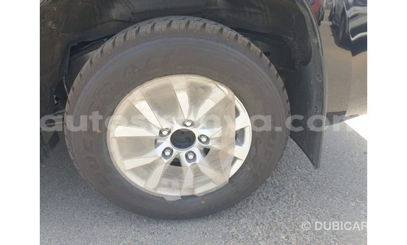 Nunua Imported Toyota Land Cruiser Nyeusi Gari ndani ya Import - Dubai nchini Kati Kenya Nunua Imported Toyota Land Cruiser Nyeusi Gari ndani ya Import - Dubai nchini Kati Kenya