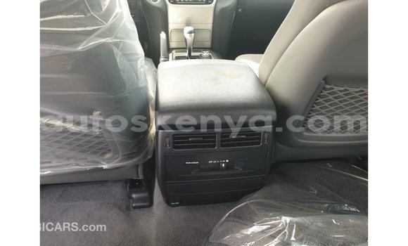 Nunua Imported Toyota Land Cruiser Nyeusi Gari ndani ya Import - Dubai nchini Kati Kenya Nunua Imported Toyota Land Cruiser Nyeusi Gari ndani ya Import - Dubai nchini Kati Kenya