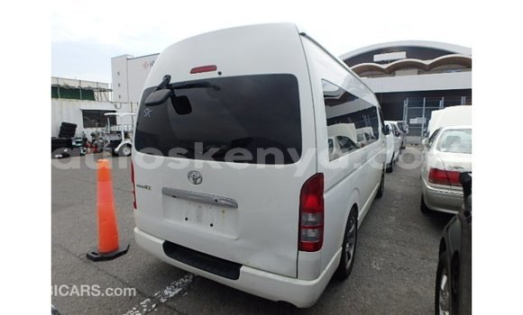 Nunua Imported Toyota Hiace Nyeupe Gari ndani ya Import - Dubai nchini Kati Kenya Nunua Imported Toyota Hiace Nyeupe Gari ndani ya Import - Dubai nchini Kati Kenya