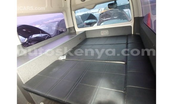 Nunua Imported Toyota Hiace Nyeupe Gari ndani ya Import - Dubai nchini Kati Kenya Nunua Imported Toyota Hiace Nyeupe Gari ndani ya Import - Dubai nchini Kati Kenya