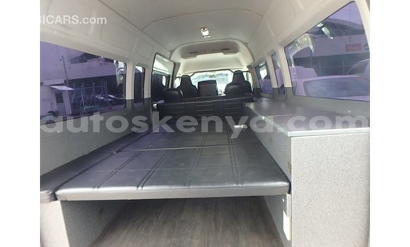 Nunua Imported Toyota Hiace Nyeupe Gari ndani ya Import - Dubai nchini Kati Kenya Nunua Imported Toyota Hiace Nyeupe Gari ndani ya Import - Dubai nchini Kati Kenya