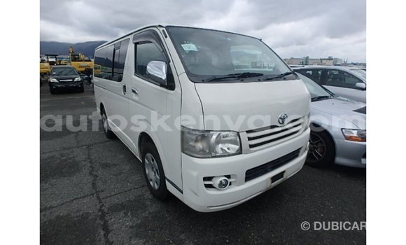 Imported Toyota Hiace White Makiinaa iti Import - Dubai keessatti Central Kenya keessatti Imported Toyota Hiace White Makiinaa iti Import - Dubai keessatti Central Kenya keessatti