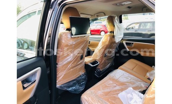 Buy Import Toyota Fortuner Black Car in Import - Dubai in Central Kenya Buy Import Toyota Fortuner Black Car in Import - Dubai in Central Kenya