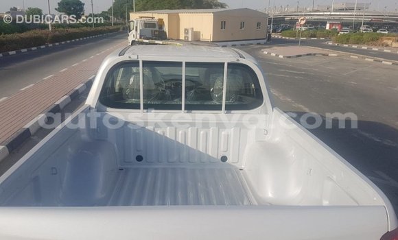 Nunua Imported Mitsubishi L200 Nyeupe Gari ndani ya Import - Dubai nchini Kati Kenya Nunua Imported Mitsubishi L200 Nyeupe Gari ndani ya Import - Dubai nchini Kati Kenya