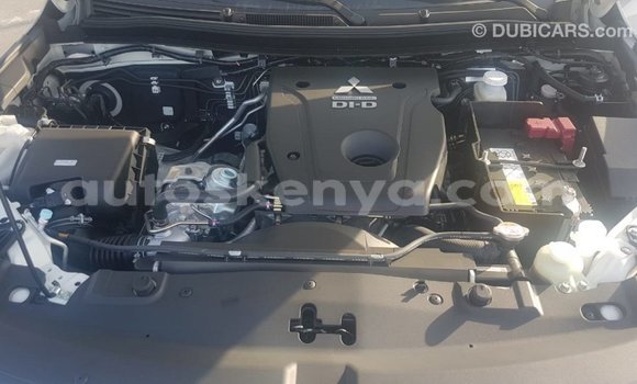 Nunua Imported Mitsubishi L200 Nyeupe Gari ndani ya Import - Dubai nchini Kati Kenya Nunua Imported Mitsubishi L200 Nyeupe Gari ndani ya Import - Dubai nchini Kati Kenya