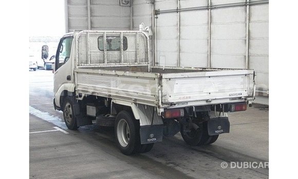 Nunua Imported Toyota Ade Nyeupe Lori ndani ya Import - Dubai nchini Kati Kenya Nunua Imported Toyota Ade Nyeupe Lori ndani ya Import - Dubai nchini Kati Kenya