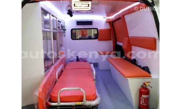 Buy Import Toyota Hiace White Car in Import - Dubai in Central Kenya Buy Import Toyota Hiace White Car in Import - Dubai in Central Kenya