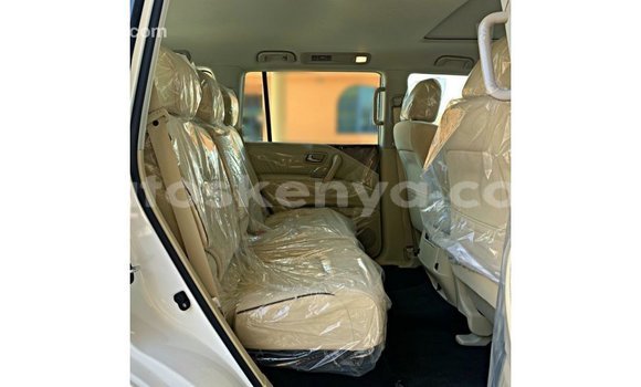Imported Nissan Patrol White Makiinaa iti Import - Dubai keessatti Central Kenya keessatti Imported Nissan Patrol White Makiinaa iti Import - Dubai keessatti Central Kenya keessatti