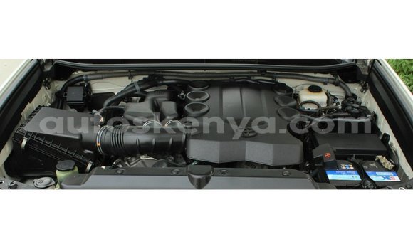Nunua Imported Toyota Prado Nyeupe Gari ndani ya Import - Dubai nchini Kati Kenya Nunua Imported Toyota Prado Nyeupe Gari ndani ya Import - Dubai nchini Kati Kenya