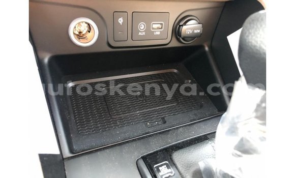 Imported Hyundai Tucson White Makiinaa iti Import - Dubai keessatti Central Kenya keessatti Imported Hyundai Tucson White Makiinaa iti Import - Dubai keessatti Central Kenya keessatti