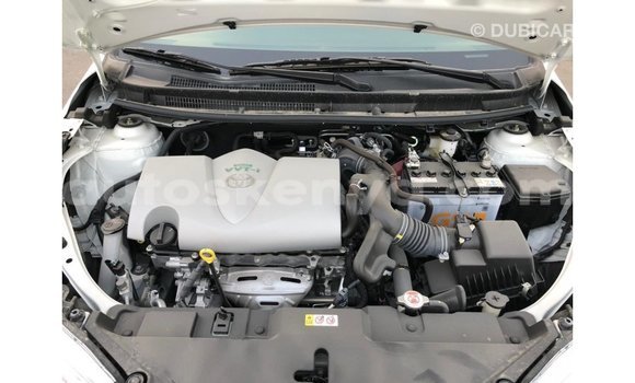 Buy Import Toyota DA White Truck in Import - Dubai in Central Kenya Buy Import Toyota DA White Truck in Import - Dubai in Central Kenya