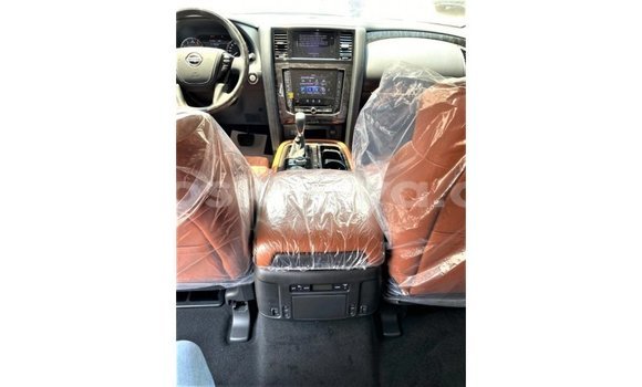 Nunua Imported Nissan Patrol Nyeupe Gari ndani ya Import - Dubai nchini Kati Kenya Nunua Imported Nissan Patrol Nyeupe Gari ndani ya Import - Dubai nchini Kati Kenya