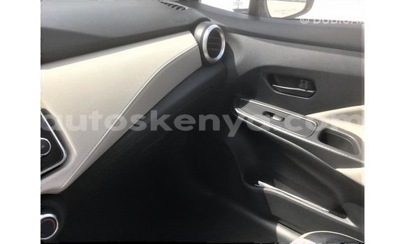 Imported Nissan Sunny White Makiinaa iti Import - Dubai keessatti Central Kenya keessatti Imported Nissan Sunny White Makiinaa iti Import - Dubai keessatti Central Kenya keessatti