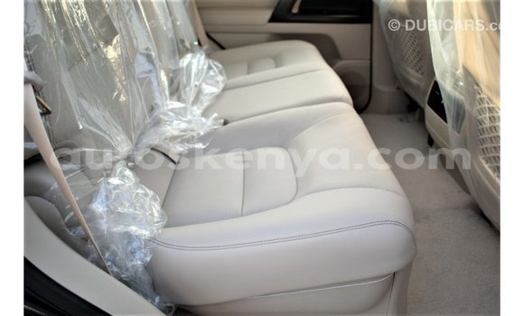 Nunua Imported Toyota Land Cruiser Nyeusi Gari ndani ya Import - Dubai nchini Kati Kenya Nunua Imported Toyota Land Cruiser Nyeusi Gari ndani ya Import - Dubai nchini Kati Kenya