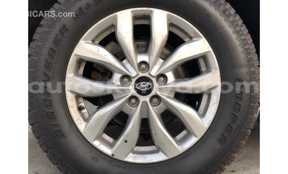 Buy Import Hyundai Santa Fe Other Car in Import - Dubai in Central Kenya Buy Import Hyundai Santa Fe Other Car in Import - Dubai in Central Kenya