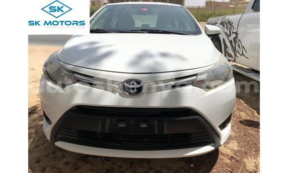 Nunua Imported Toyota Yaris Nyeupe Gari ndani ya Import - Dubai nchini Kati Kenya Nunua Imported Toyota Yaris Nyeupe Gari ndani ya Import - Dubai nchini Kati Kenya
