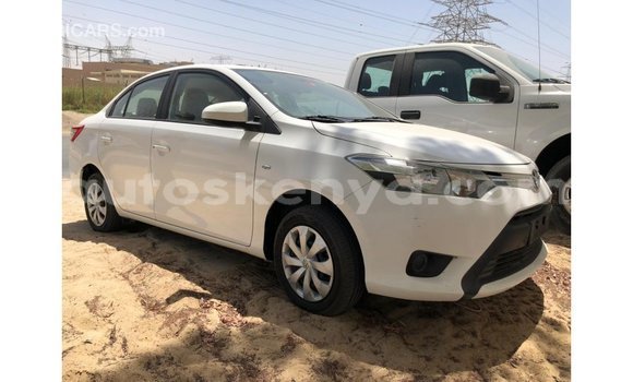 Nunua Imported Toyota Yaris Nyeupe Gari ndani ya Import - Dubai nchini Kati Kenya Nunua Imported Toyota Yaris Nyeupe Gari ndani ya Import - Dubai nchini Kati Kenya