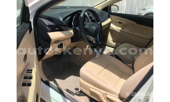 Nunua Imported Toyota Yaris Nyeupe Gari ndani ya Import - Dubai nchini Kati Kenya Nunua Imported Toyota Yaris Nyeupe Gari ndani ya Import - Dubai nchini Kati Kenya
