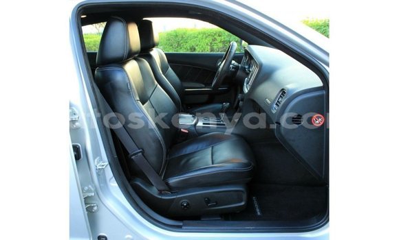 Nunua Imported Dodge Charger Nyingine Gari ndani ya Import - Dubai nchini Kati Kenya Nunua Imported Dodge Charger Nyingine Gari ndani ya Import - Dubai nchini Kati Kenya