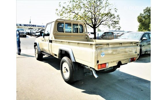 Buy Import Toyota Land Cruiser Beige Car in Import - Dubai in Central Kenya Buy Import Toyota Land Cruiser Beige Car in Import - Dubai in Central Kenya