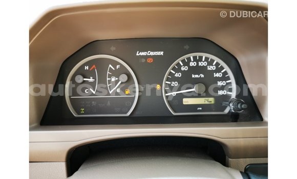 Buy Import Toyota Land Cruiser Beige Car in Import - Dubai in Central Kenya Buy Import Toyota Land Cruiser Beige Car in Import - Dubai in Central Kenya
