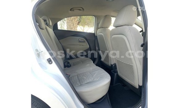 Nunua Imported Kia Rio Nyeupe Gari ndani ya Import - Dubai nchini Kati Kenya Nunua Imported Kia Rio Nyeupe Gari ndani ya Import - Dubai nchini Kati Kenya