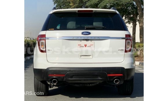 Nunua Imported Ford Explorer Nyeupe Gari ndani ya Import - Dubai nchini Kati Kenya Nunua Imported Ford Explorer Nyeupe Gari ndani ya Import - Dubai nchini Kati Kenya