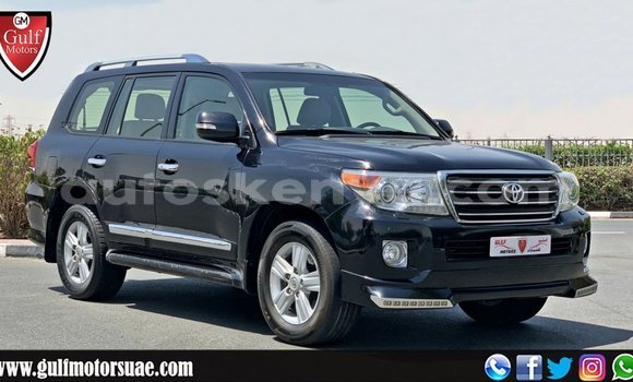 Imported Toyota Land Cruiser Black Makiinaa iti Import - Dubai keessatti Central Kenya keessatti