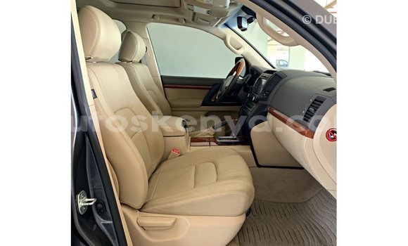 Nunua Imported Toyota Land Cruiser Nyingine Gari ndani ya Import - Dubai nchini Kati Kenya Nunua Imported Toyota Land Cruiser Nyingine Gari ndani ya Import - Dubai nchini Kati Kenya