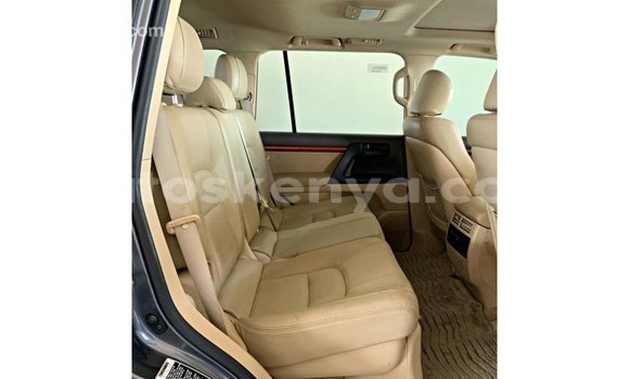 Nunua Imported Toyota Land Cruiser Nyingine Gari ndani ya Import - Dubai nchini Kati Kenya Nunua Imported Toyota Land Cruiser Nyingine Gari ndani ya Import - Dubai nchini Kati Kenya