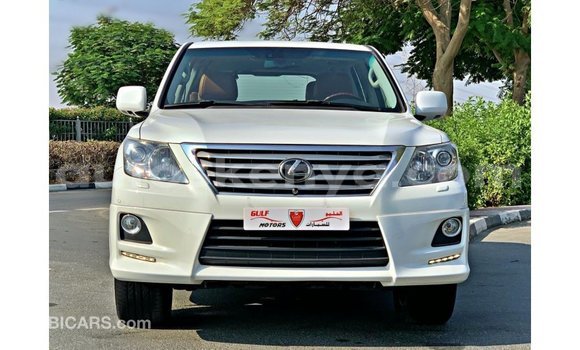 Nunua Imported Lexus LX Nyeupe Gari ndani ya Import - Dubai nchini Kati Kenya Nunua Imported Lexus LX Nyeupe Gari ndani ya Import - Dubai nchini Kati Kenya