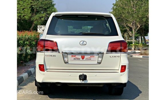Nunua Imported Lexus LX Nyeupe Gari ndani ya Import - Dubai nchini Kati Kenya Nunua Imported Lexus LX Nyeupe Gari ndani ya Import - Dubai nchini Kati Kenya