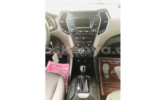 Nunua Imported Hyundai Santa Fe Nyeusi Gari ndani ya Import - Dubai nchini Kati Kenya Nunua Imported Hyundai Santa Fe Nyeusi Gari ndani ya Import - Dubai nchini Kati Kenya