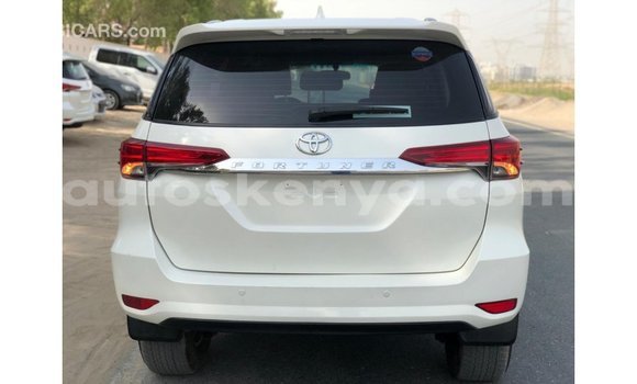 Buy Import Toyota Fortuner White Car in Import - Dubai in Central Kenya Buy Import Toyota Fortuner White Car in Import - Dubai in Central Kenya