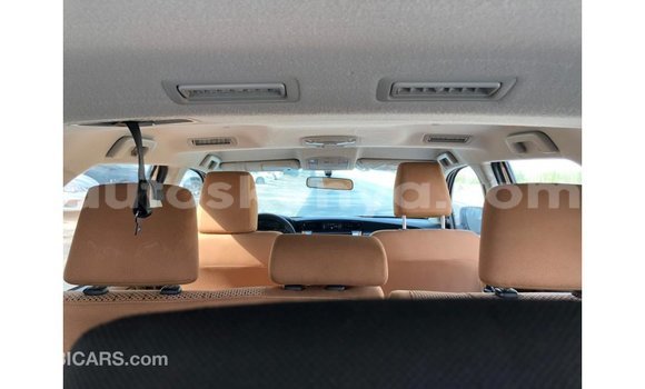 Nunua Imported Toyota Fortuner Nyeupe Gari ndani ya Import - Dubai nchini Kati Kenya Nunua Imported Toyota Fortuner Nyeupe Gari ndani ya Import - Dubai nchini Kati Kenya