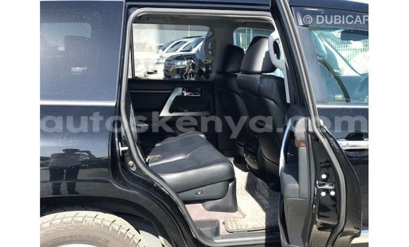 Buy Import Toyota Land Cruiser Black Car in Import - Dubai in Central Kenya Buy Import Toyota Land Cruiser Black Car in Import - Dubai in Central Kenya