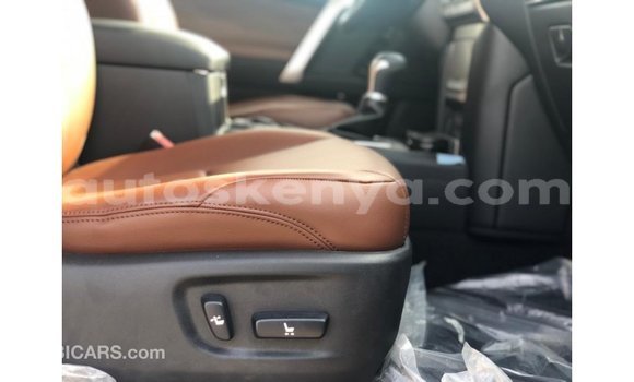 Nunua Imported Toyota Prado Nyeusi Gari ndani ya Import - Dubai nchini Kati Kenya Nunua Imported Toyota Prado Nyeusi Gari ndani ya Import - Dubai nchini Kati Kenya