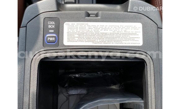 Nunua Imported Toyota Prado Nyeusi Gari ndani ya Import - Dubai nchini Kati Kenya Nunua Imported Toyota Prado Nyeusi Gari ndani ya Import - Dubai nchini Kati Kenya