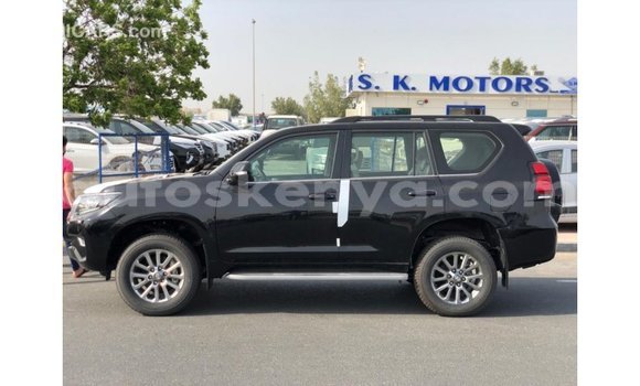Nunua Imported Toyota Prado Nyeusi Gari ndani ya Import - Dubai nchini Kati Kenya Nunua Imported Toyota Prado Nyeusi Gari ndani ya Import - Dubai nchini Kati Kenya