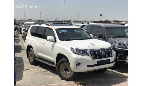 Nunua Imported Toyota Prado Nyeupe Gari ndani ya Import - Dubai nchini Kati Kenya Nunua Imported Toyota Prado Nyeupe Gari ndani ya Import - Dubai nchini Kati Kenya