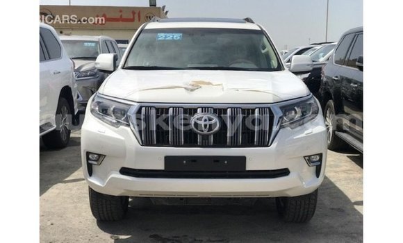 Nunua Imported Toyota Prado Nyeupe Gari ndani ya Import - Dubai nchini Kati Kenya Nunua Imported Toyota Prado Nyeupe Gari ndani ya Import - Dubai nchini Kati Kenya