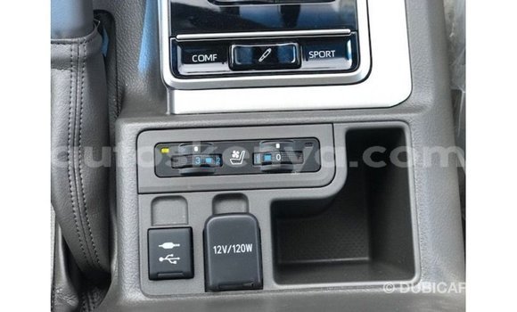 Nunua Imported Toyota Prado Nyeupe Gari ndani ya Import - Dubai nchini Kati Kenya Nunua Imported Toyota Prado Nyeupe Gari ndani ya Import - Dubai nchini Kati Kenya