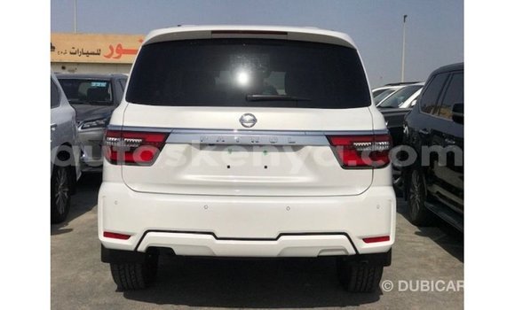 Imported Nissan Patrol White Makiinaa iti Import - Dubai keessatti Central Kenya keessatti Imported Nissan Patrol White Makiinaa iti Import - Dubai keessatti Central Kenya keessatti