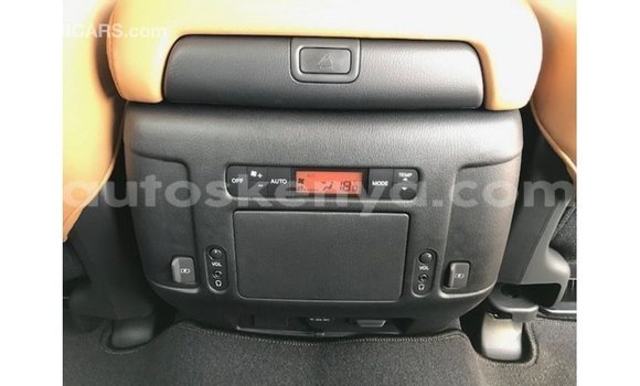 Imported Nissan Patrol White Makiinaa iti Import - Dubai keessatti Central Kenya keessatti Imported Nissan Patrol White Makiinaa iti Import - Dubai keessatti Central Kenya keessatti