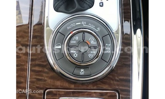 Imported Nissan Patrol White Makiinaa iti Import - Dubai keessatti Central Kenya keessatti Imported Nissan Patrol White Makiinaa iti Import - Dubai keessatti Central Kenya keessatti