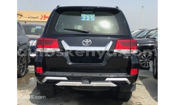 Nunua Imported Toyota Land Cruiser Nyeusi Gari ndani ya Import - Dubai nchini Kati Kenya Nunua Imported Toyota Land Cruiser Nyeusi Gari ndani ya Import - Dubai nchini Kati Kenya