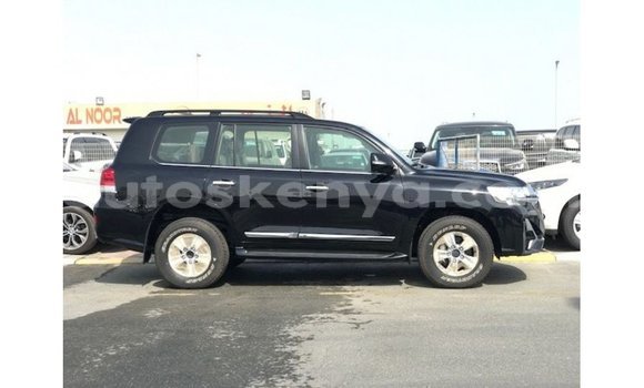 Nunua Imported Toyota Land Cruiser Nyeusi Gari ndani ya Import - Dubai nchini Kati Kenya Nunua Imported Toyota Land Cruiser Nyeusi Gari ndani ya Import - Dubai nchini Kati Kenya
