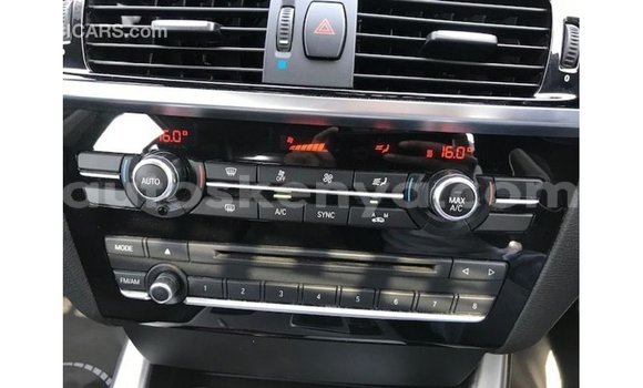 Nunua Imported BMW X4 Nyingine Gari ndani ya Import - Dubai nchini Kati Kenya Nunua Imported BMW X4 Nyingine Gari ndani ya Import - Dubai nchini Kati Kenya